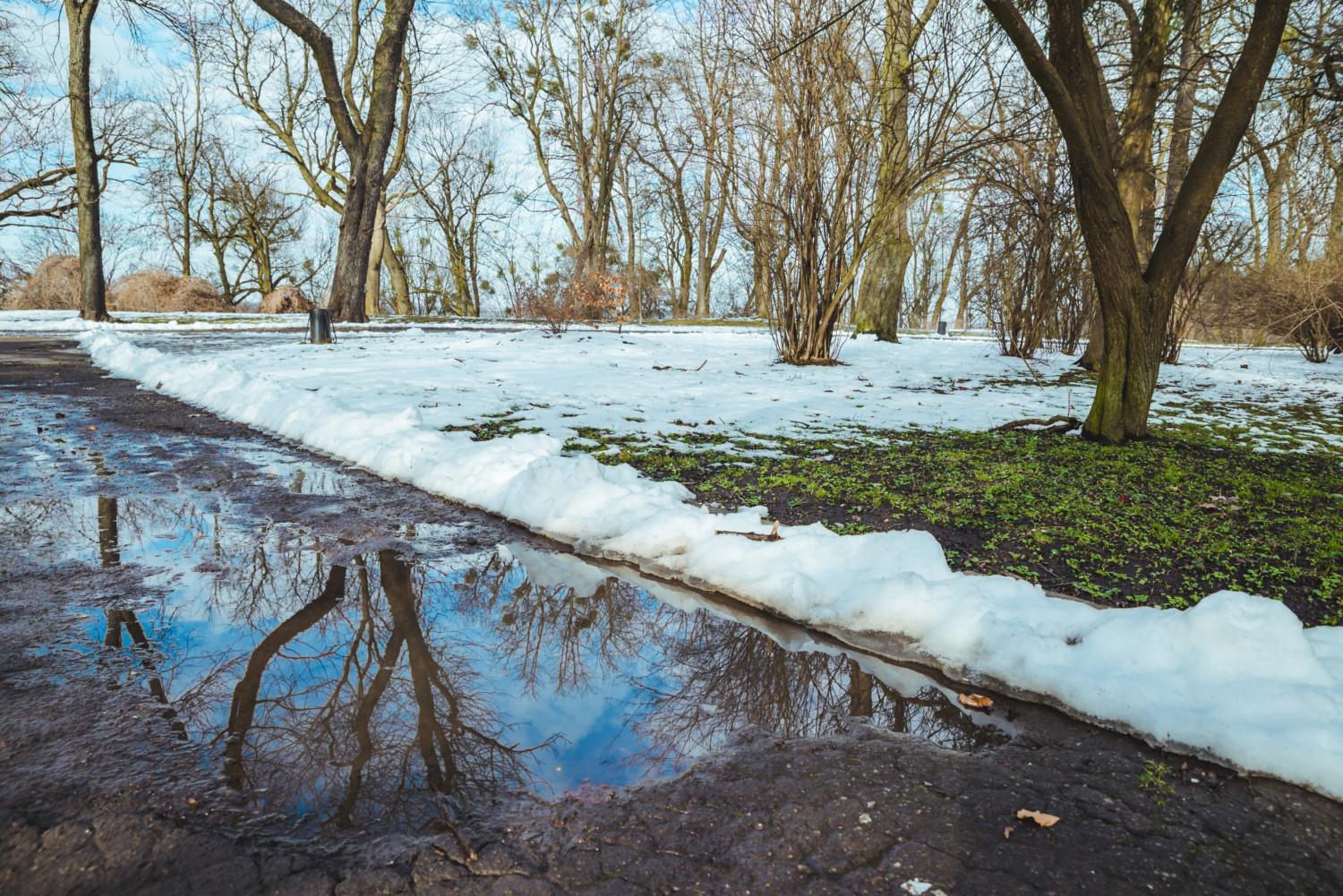 Цас орж, хүйтний эрч суларна