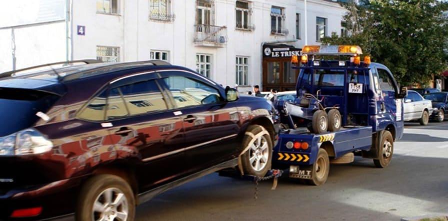 Тээврийн хэрэгсэл дотор хүн болон амьтан байгаа тохиолдолд албадан ачихгүй