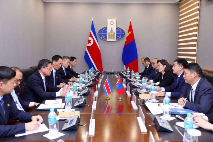 Mongolian Deputy Foreign Minister and Vice Foreign Minister of the DPRK Hold Official Talks