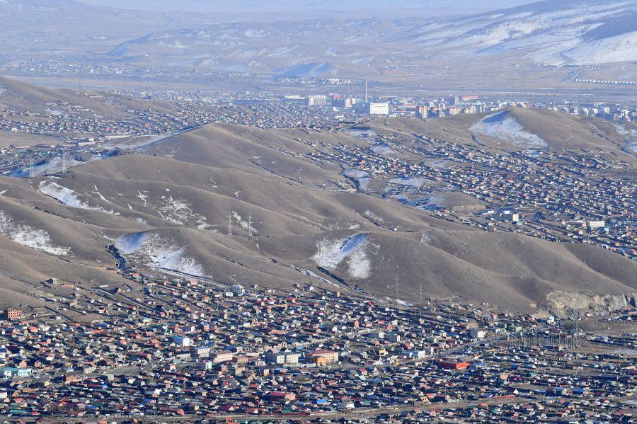 Уулархаг нутгаараа хур тунадас орж, говь, талын нутгаар салхи шуургатай байна